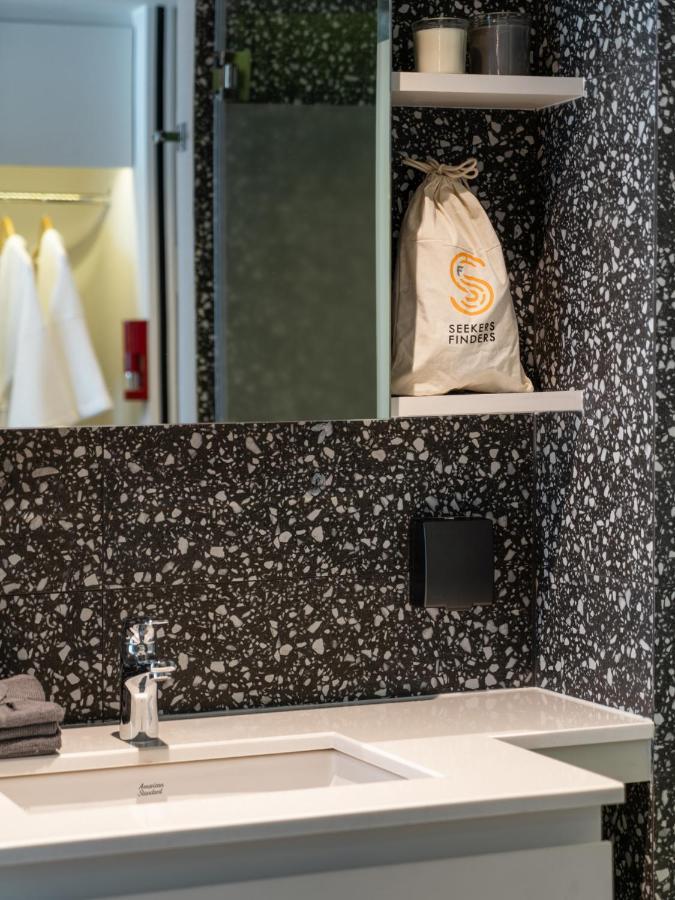 Seekers Finders Rama IV Hotel Surestay Collection By BW Bangkok Exterior photo