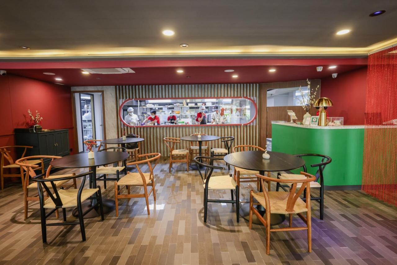 Seekers Finders Rama IV Hotel Surestay Collection By BW Bangkok Exterior photo
