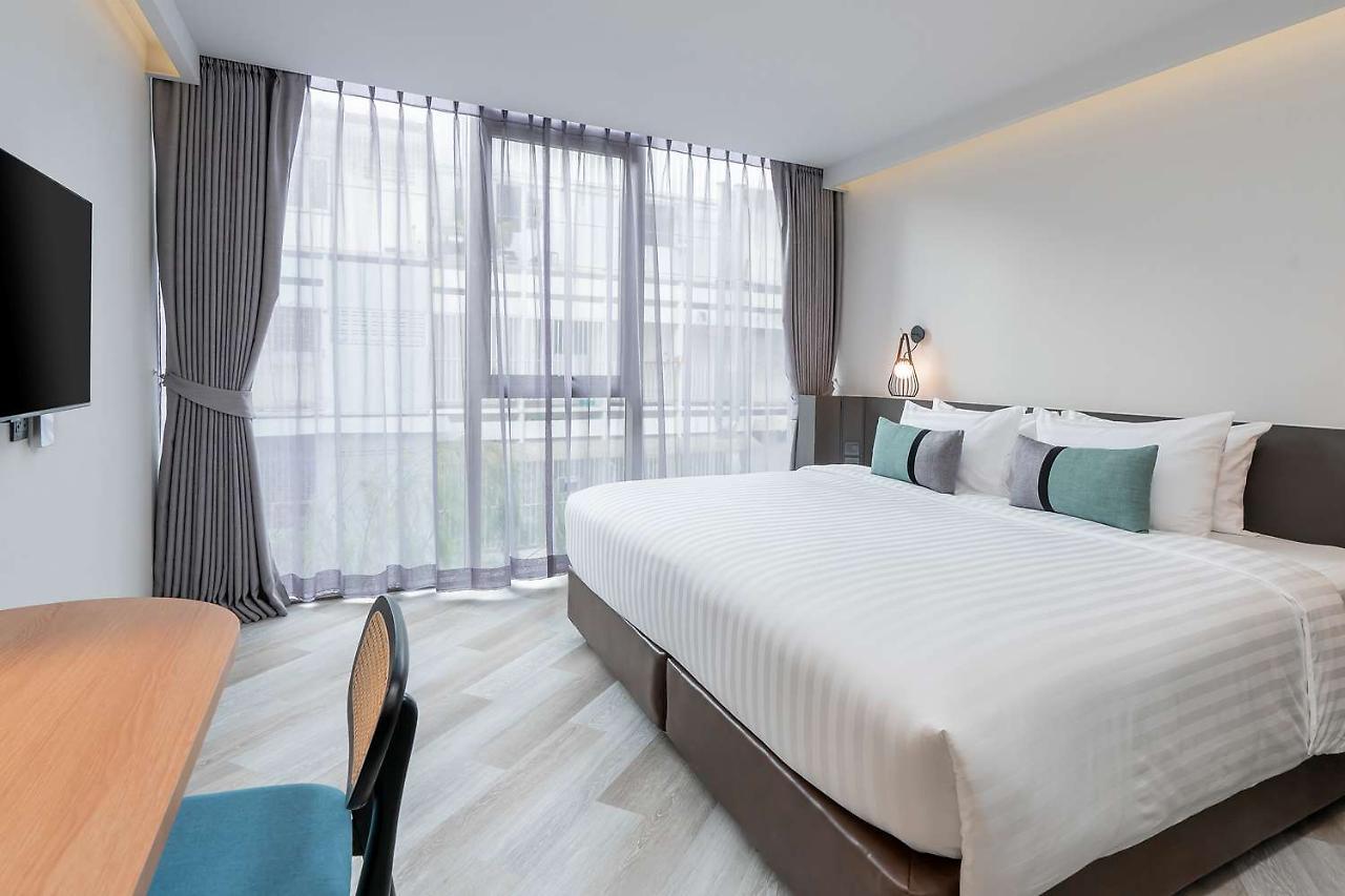 Seekers Finders Rama IV Hotel Surestay Collection By BW Bangkok Exterior photo