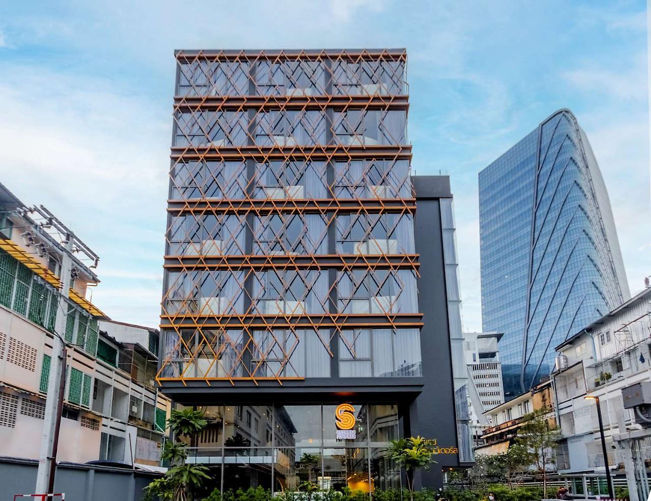 Seekers Finders Rama IV Hotel Surestay Collection By BW Bangkok Exterior photo